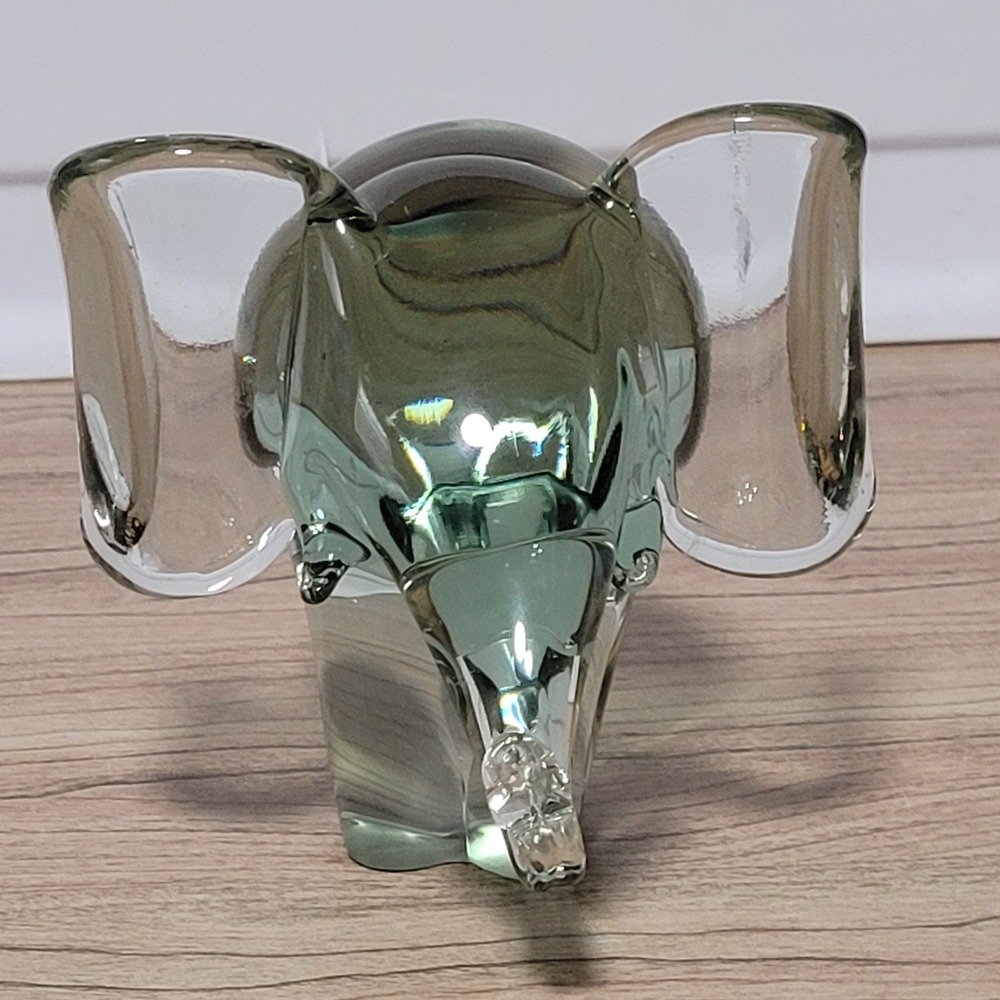 Handmade NGWENYA Glass Kingdom of Swaziland Large Elephant Figurine Paperweight - Picture 2 of 8